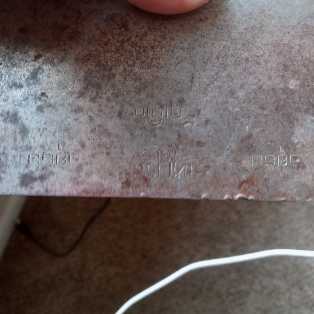 Vintage hatchet very old look at what it says - Picture 5 of 5